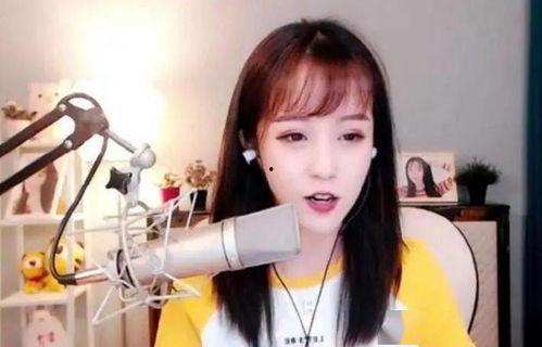 网红吃瓜女孩子是谁呀,揭秘网红吃瓜女孩子的真实身份