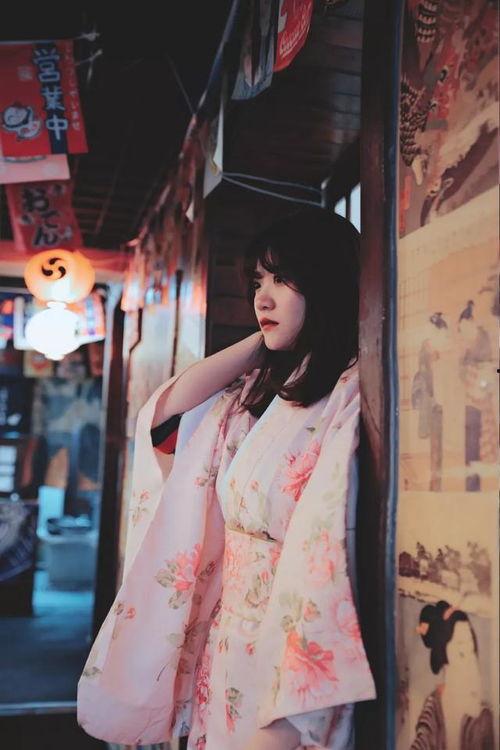 网红老板娘吃瓜,揭秘幕后真相