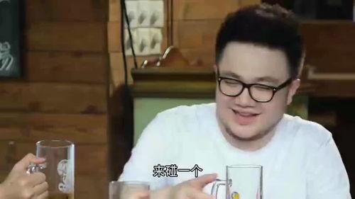 网曝吃瓜路人,网络舆论场中的旁观者与参与者