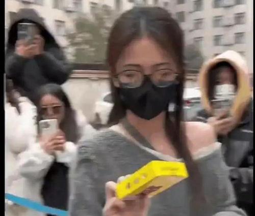 网红吃瓜八卦视频,八卦视频背后的真相与笑料